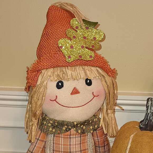 Halloween Autumn Scarecrows and Pumpkins - Picture 2 of 11